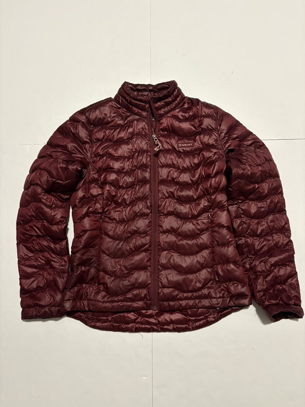 Ariat TEK Women’s Medium Quilted Puffer Jacket Burgundy Lightweight Full Zip